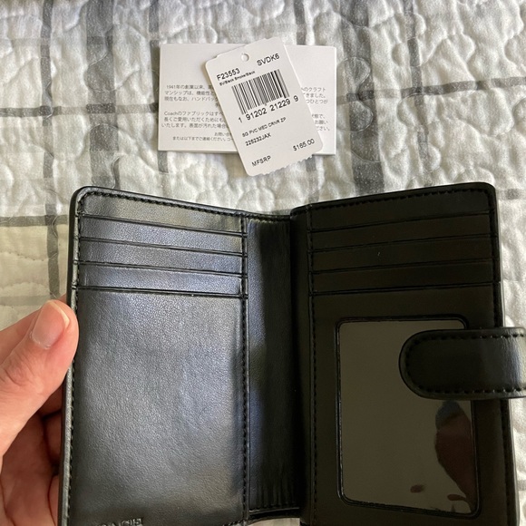 NWT Coach medium corner zip black & smoke - Picture 4 of 5